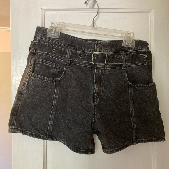 Madewell ‘90s Jean Shorts - Picture 3 of 6